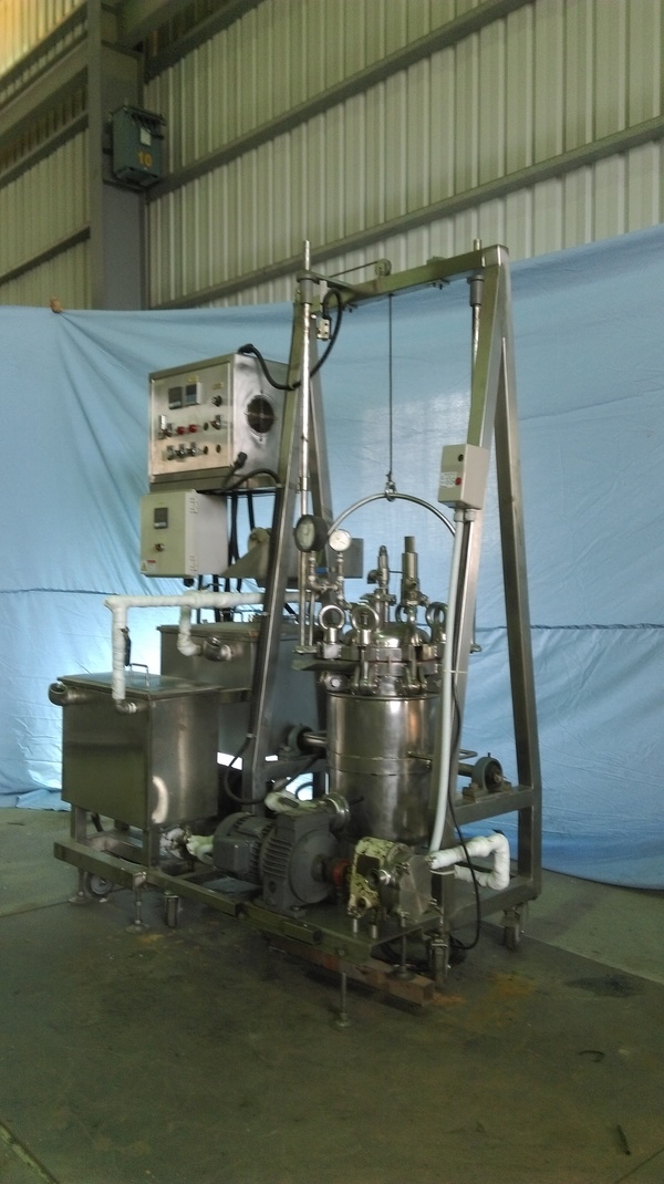 液體混合反應配料機